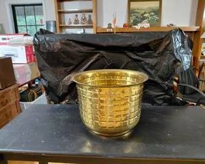 Gold Colored plant holder or other use container.
