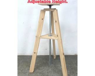 Lot 1346 Artist s Wood Sculpting Stand. Adjustable Height.