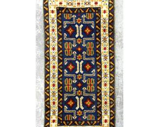 Lot 1424 3 X 6 Oriental style Carpet Rug.