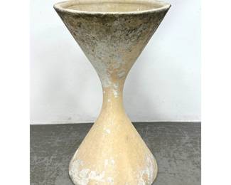 Lot 1485 Willy Guhl Diablo Planter