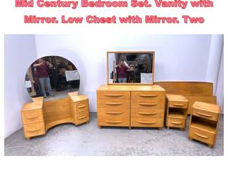 Lot 1351 7pc HEYWOOD WAKEFIELD Blond Mid Century Bedroom Set. Vanity with Mirror. Low Chest with Mirror. Two