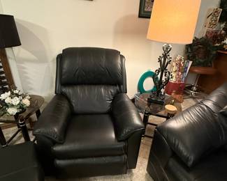 Add a matching black leather reclining chair.