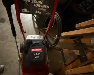 Super super powerful power washer