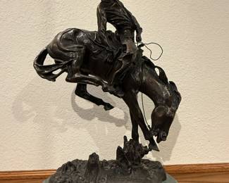 Fredrick Remington statue. This is a great piece.