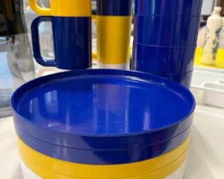 HELLER DINNERWARE SET