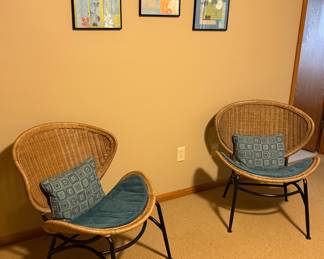 PAIR OF MCM CLAM SHELL SIDE CHAIRS
