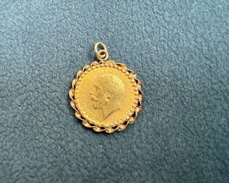 1937 GOLD SOVEREIGN KING COIN PENDANT 14K GOLD