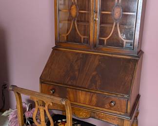 LOVELY ANITIQUE MAHOGANY DROP FRONT SECRETARY DESK