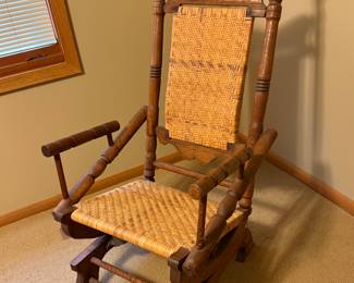 ANTIQUE PLATFORM ROCKER