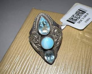 Lots of jewelry