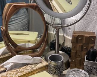 Antique and Vintage bathroom mirrors and accessories
