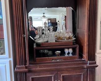 Hooker bar unit
