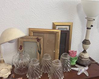 A HuGe selection of vintage lamps and light globes