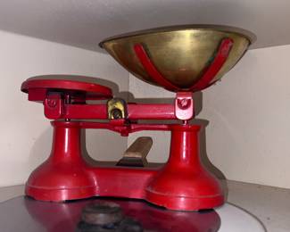 Vintage English cast iron with gold brass kitchen scales w/brass weights