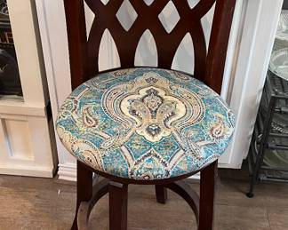 Single bar stool