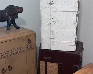 Steamer chests (10+)
