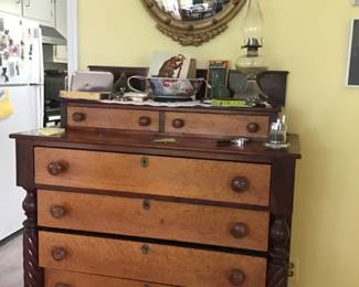 Step back burl server, excellent condition, bullseye mirror