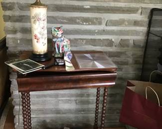 Spool leg end table, decoy