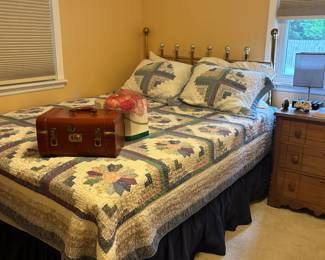 Brass bed with mattress set