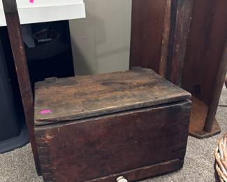 Primitive shoeshine box