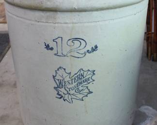 Western Stoneware 12 crock