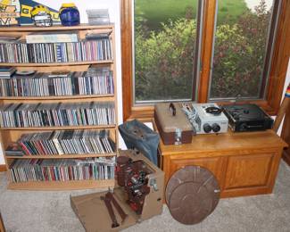 Rollei P3800 projector and Victor Envoy projector