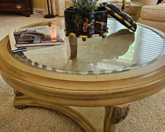 See matching 1/2 Moon Entry table & mirror