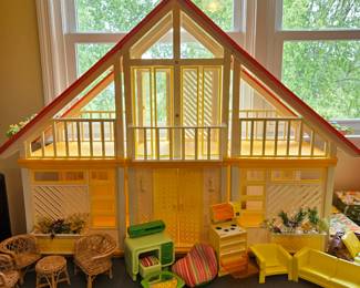 1978 Barbie Dream House (accessories sold separately)