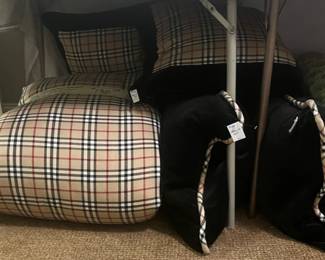 King custom bedding