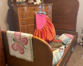 Bedroom set