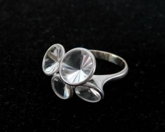 18K White Gold Ring with Spinel Gemstones - Size 9.5