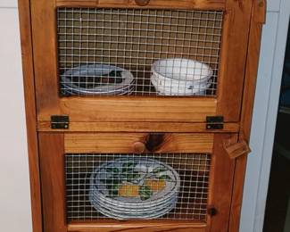 VINTAGE STORAGE BIN