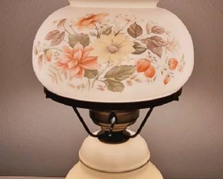 VINTAGE GWTW LAMP