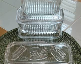 VINTAGE REFRIGERATOR DISHES WITH LIDS