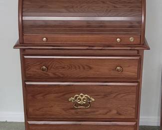 DARLING ROLL TOP DESK WITH KEY. SEE NEXT PIC