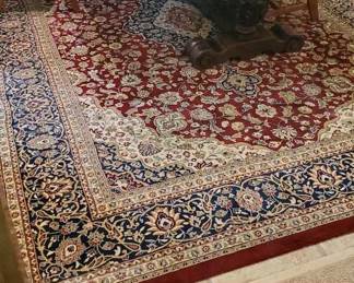 Area rug 8' x 11'.