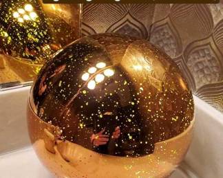 Lighted globes (set of three).