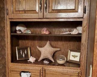 Decorative items.