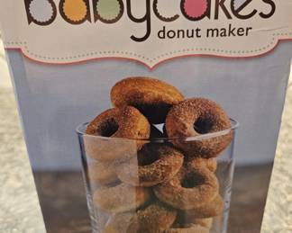 Babycakes Donut Maker in Original Factory Box