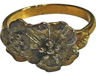 Vintage Gold Tone Flower Ring