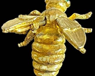 Vintage Gold Plated Jeanne Bee Brooch