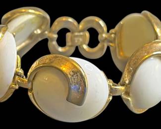 Vintage Trifari Gold White Bracelet