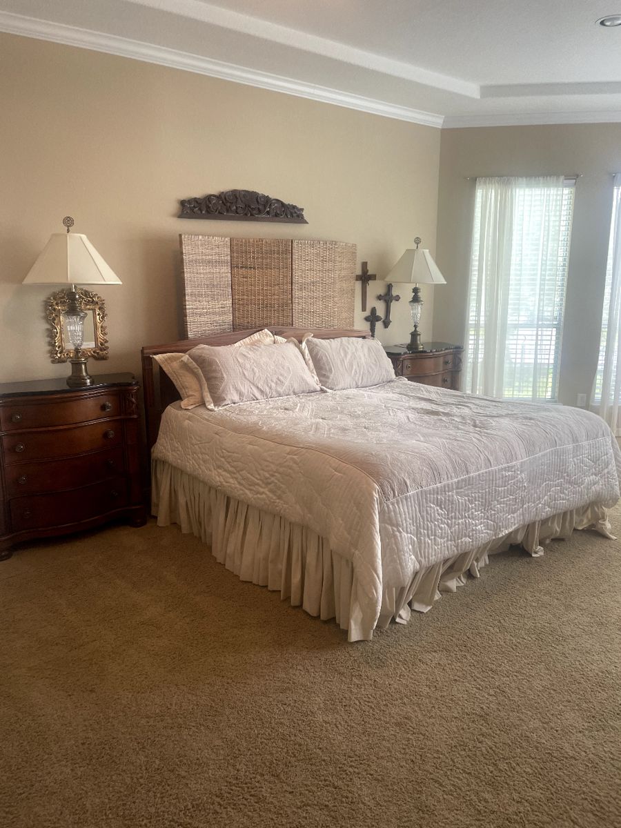 king bed, side tables and lamps. Everything for sale