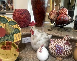 Miscellaneous decorative items