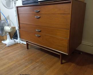 Drexel Parallel dresser (2)