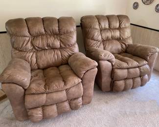 Matched pair of Lane Recliners