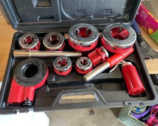 Pipe Threading Tools
