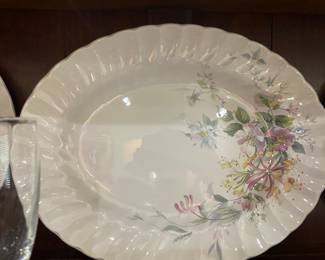 Vintage Floral Swirl Dinner Plate