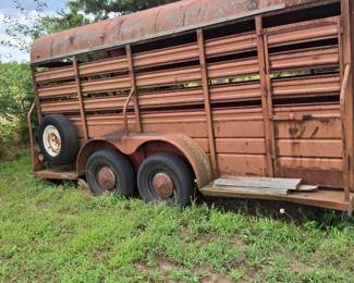 Cattle trailer