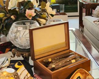 Humidor and cigars, Mersham pipe in original fitted box.